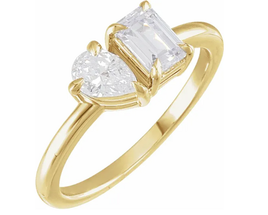 14K Gold Toi et Moi Ring Pear Shape and Emerald Lab Diamond Ring
