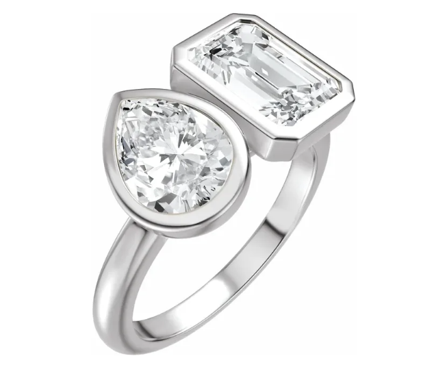 14K Gold Toi et Moi Bezel Set Pear Shape and Emerald Lab Diamond Ring
